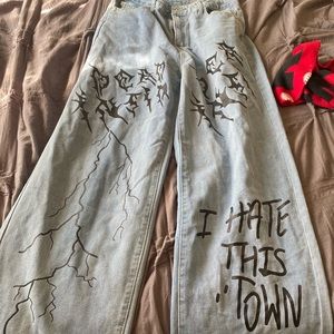 I got these pants for $28 but selling them for $25